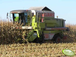 Claas Dominator 208 