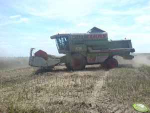 Claas Dominator 218 Mega