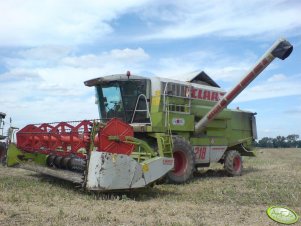 Claas Dominator 218 Mega