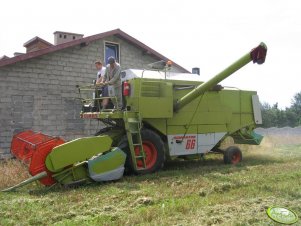 Claas Dominator 66