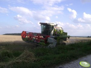 Claas Dominator 68s.