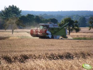 Claas Dominator 76