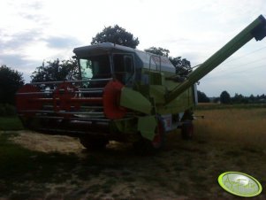 Claas Dominator 76