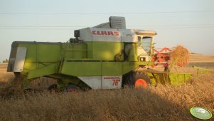 Claas Dominator 76