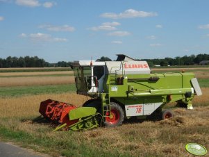 Claas Dominator 76