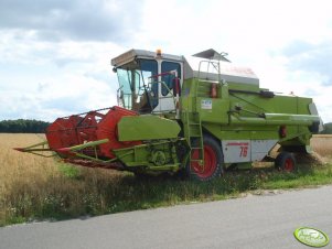 Claas Dominator 76
