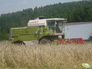 Claas Dominator 76