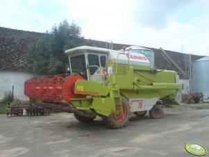 Claas Dominator 76