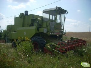 Claas Dominator 85
