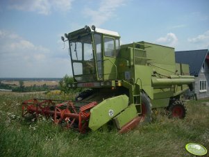 Claas Dominator 85