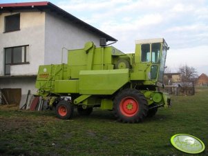 Claas Dominator 85