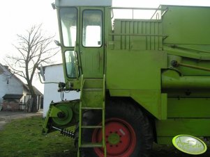 Claas Dominator 85