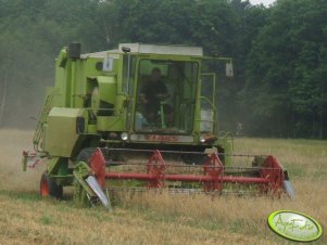 Claas Dominator 85