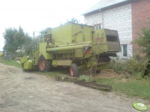 Claas Dominator 85