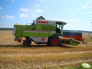 Claas Dominator 88 VX