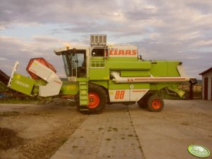 Claas Dominator 88 Vx