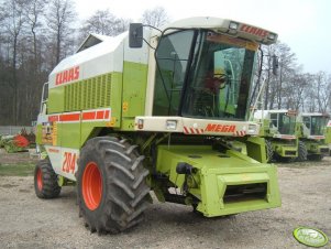 Claas Dominator Mega 204 II