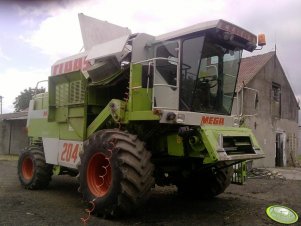 Claas Dominator Mega 204 