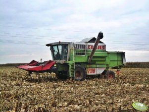 Claas Dominator Mega 208
