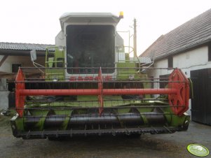 Claas Dominator76