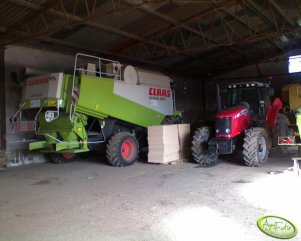 Claas Lexion 480 i Massey Ferguson 6485