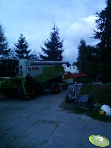 Claas Lexion 760 + C750