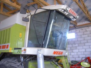 Claas Mega 204 II - Kabina