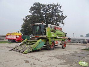 Claas Mega 204