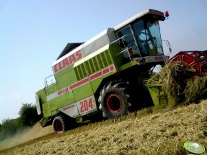 Claas Mega 204