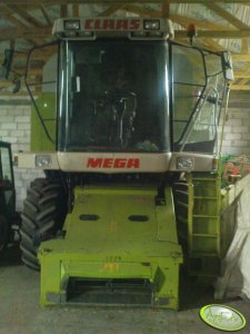 Claas Mega 204