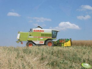 Claas Mega 204