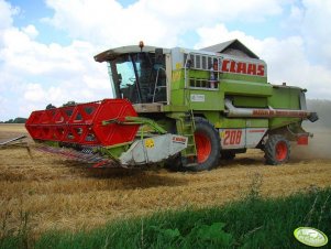Claas Mega 208