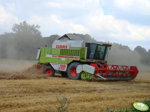 Claas Mega 208