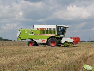 Claas Mega 208