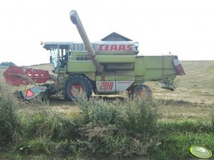 Claas Mega 208