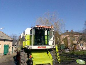 Claas Mega 208