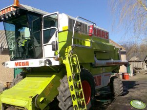 Claas Mega 208