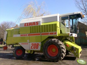 Claas Mega 208