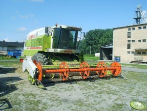 Claas Mega 208 