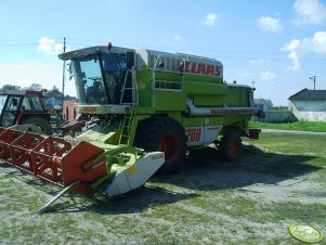 Claas Mega 208 