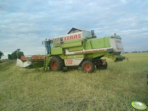 Claas Mega 208