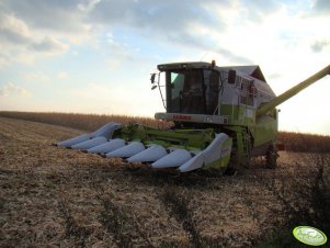 Claas Mega 350