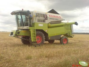 Claas Mega 350