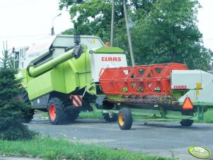 Claas Mega 350