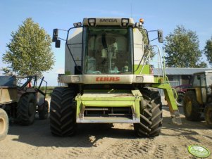 Claas Mega 360 