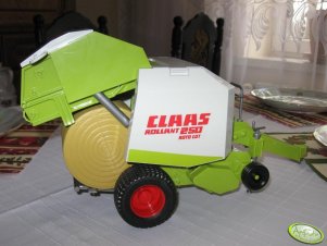 Claas Rolant 250