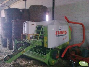 Claas Rollant 250