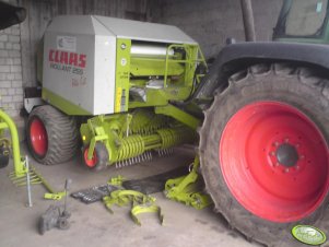 Claas Rollant 255