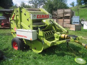 Claas Rollant 44