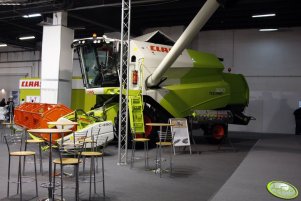 Claas Tucano 320